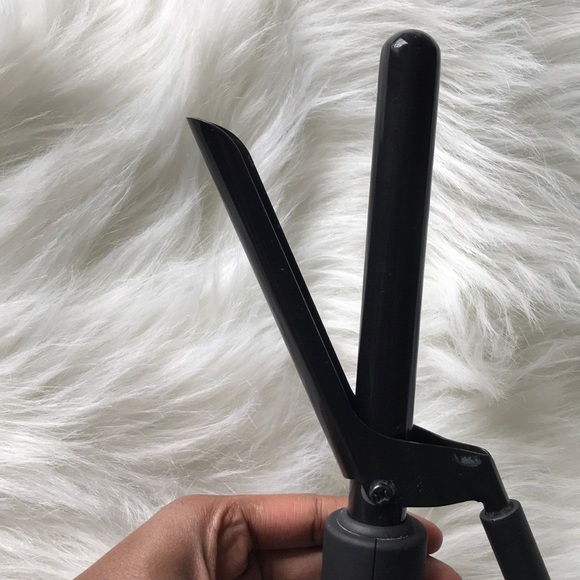 Curling Iron - Picture 3 of 7